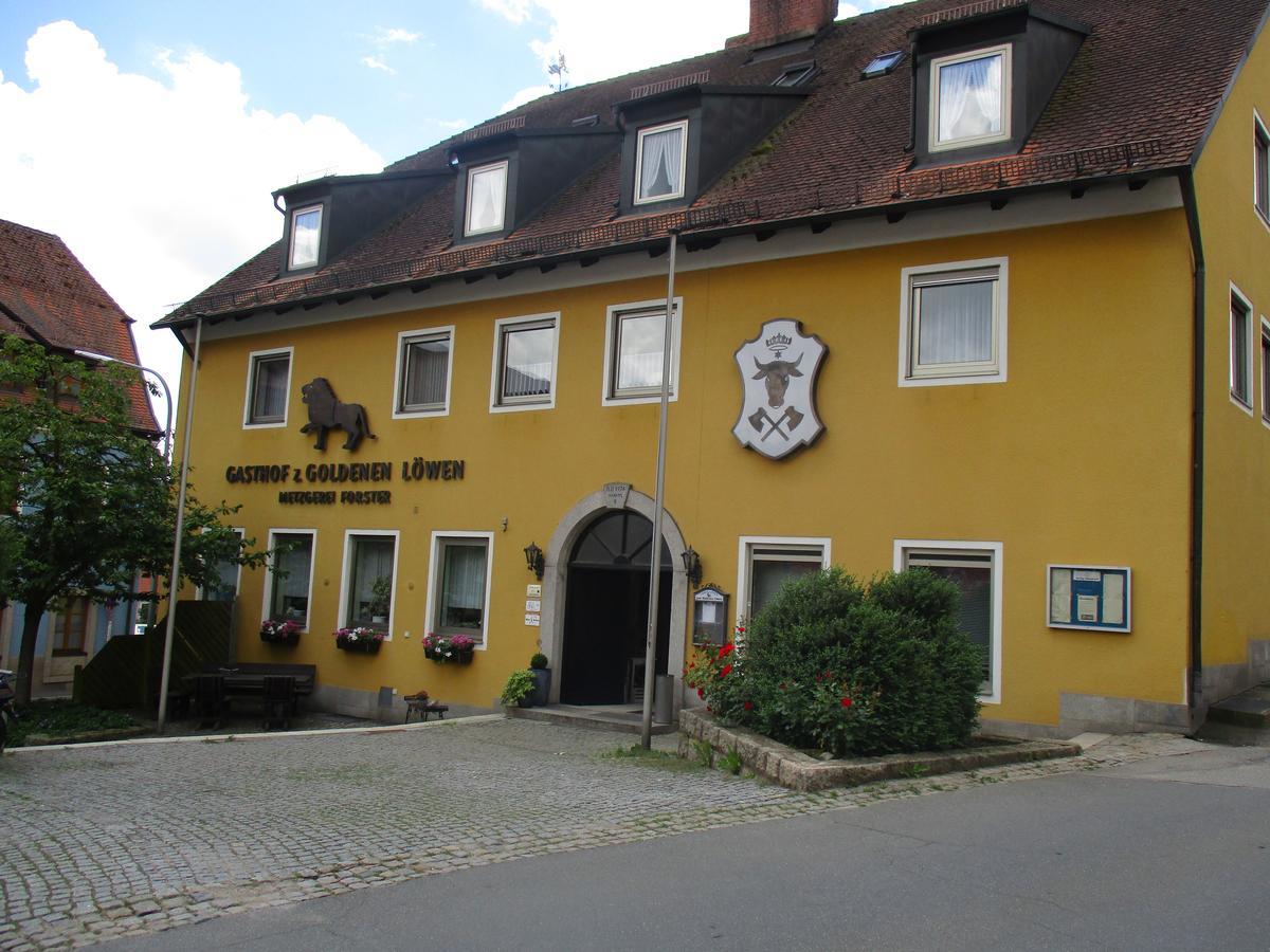 Landgasthof Zum Goldenen Loewen Мусбах Екстериор снимка